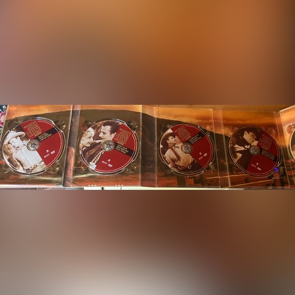 John Wayne 15 Movies - Picture 5 of 6